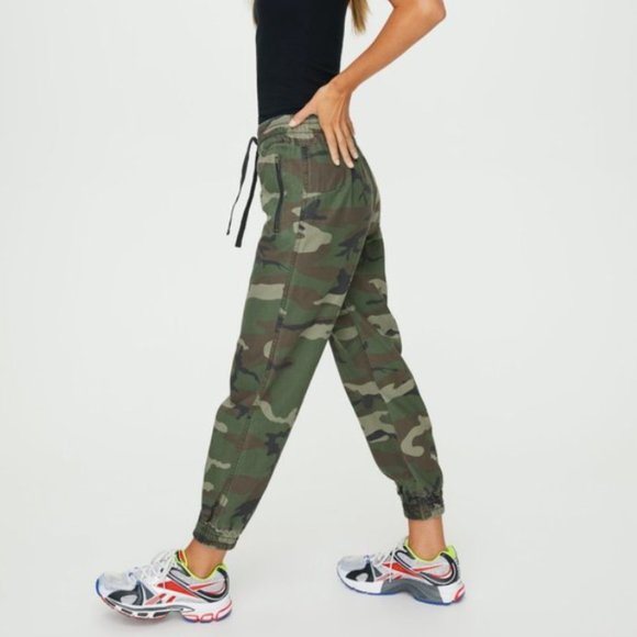 Aritzia TNA Camo Pant Jogger XXS - Picture 1 of 8